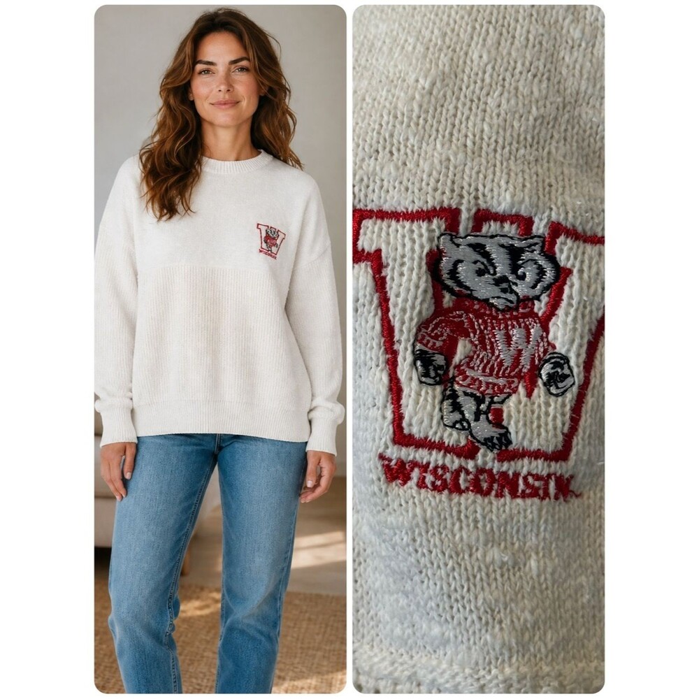 Vintage Norman Todd Classic Cream Wisconsin Bucky Badger Embroidered Sweater L